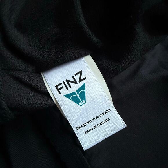 Finz Girls Black Rackerback Surf Swim Tank Size 14 NWT Beach Pool Surfing Vacay - Picture 4 of 8